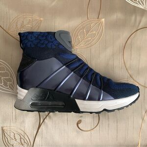 ASH Women's Navy and Black High-Top Sneakers 37